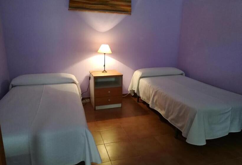 חדר משפחתי, Albergue Quinta Del Jalón