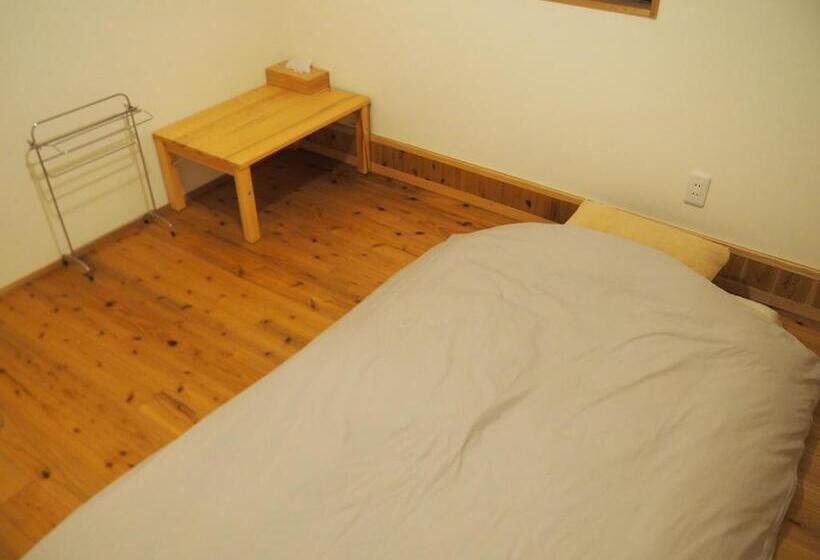 חדר סטנדרט חדר אמבטיה משותף, Goto Backpackers Pole