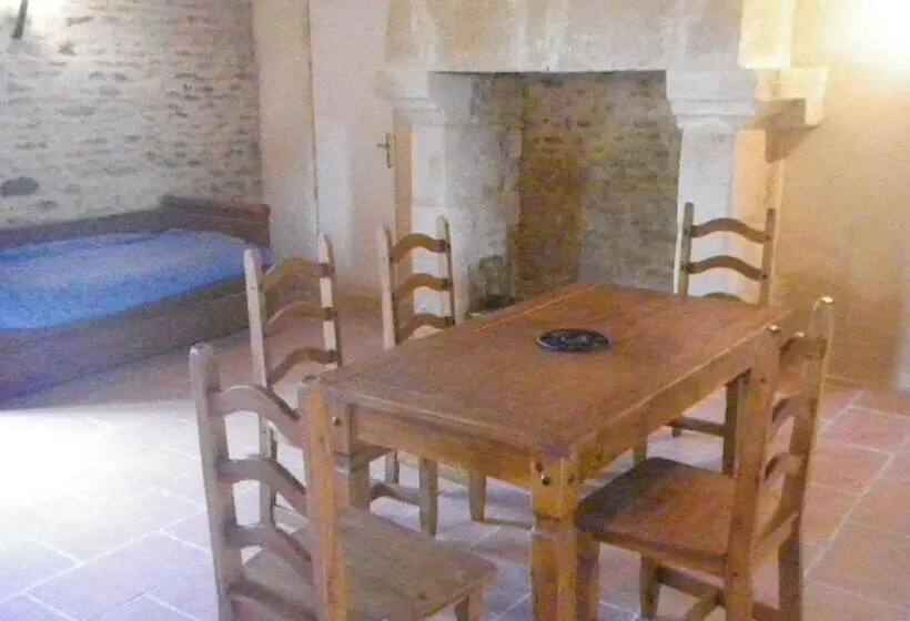 １ベッドルームハウス, Manoir De La Baronnie