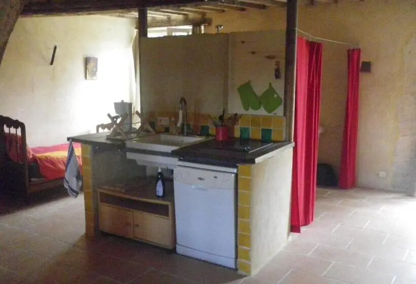 １ベッドルームハウス, Manoir De La Baronnie