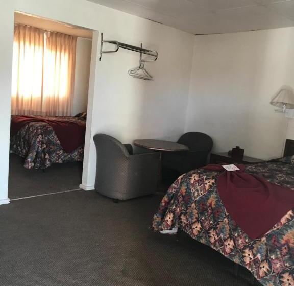 Номер Стандарт, Sheffler S Motel