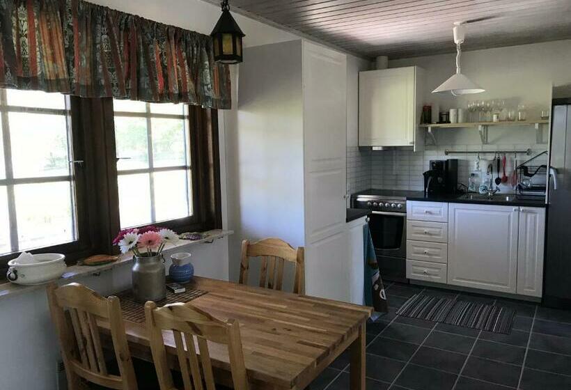 בית, 3 חדרי שינה, Tuvagård B&b Vindhästar