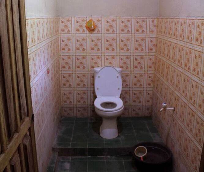 Номер Стандарт, Duyung Rooms & Resto Gerupuk