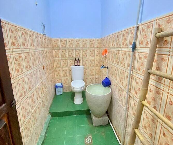 Номер Стандарт, Duyung Rooms & Resto Gerupuk