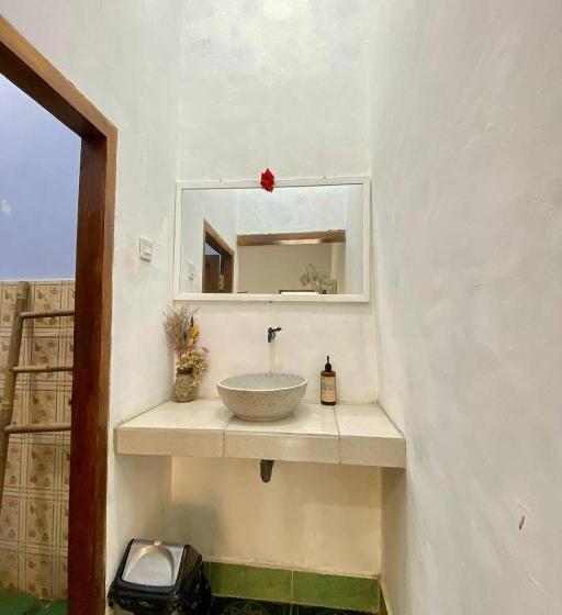 Номер Стандарт, Duyung Rooms & Resto Gerupuk