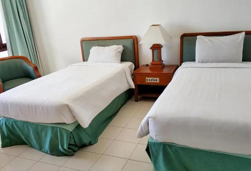バルコニー付きスタンダードルーム, Grand Whiz Hotel Bromo