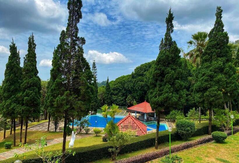 חדר סטנדרט עם מרפסת, Grand Whiz Hotel Bromo