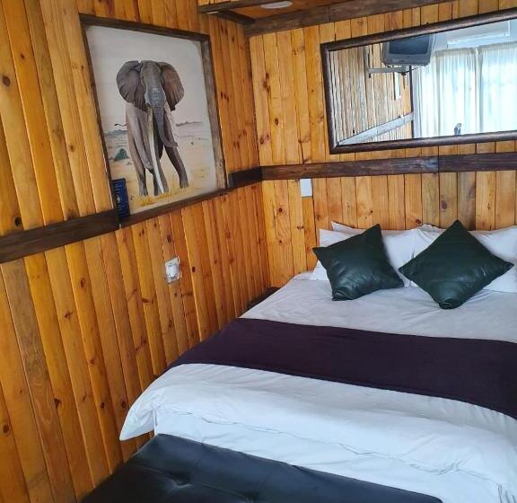 חדר אקונומי, Elephant Rock Inn