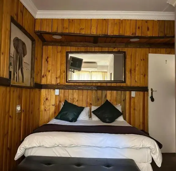 エコノミールーム, Elephant Rock Inn
