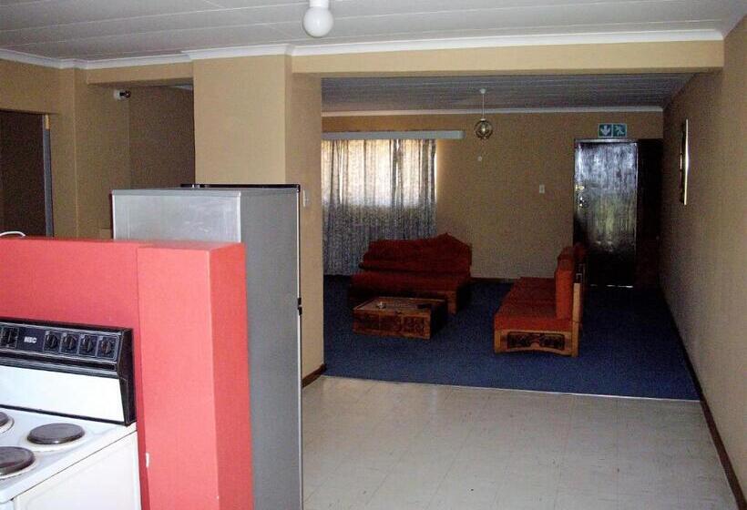 סוויטת 3 חדרי שינה, Elephant Rock Inn