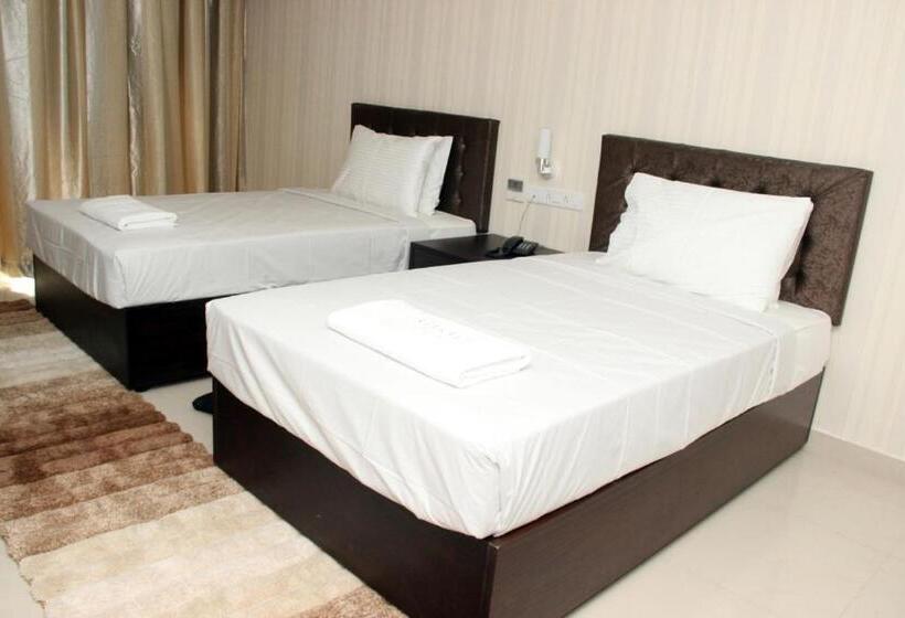 חדר דלוקס, Saaral Resorts & Hotels Pvt Ltd