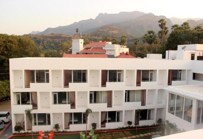 חדר דלוקס, Saaral Resorts & Hotels Pvt Ltd