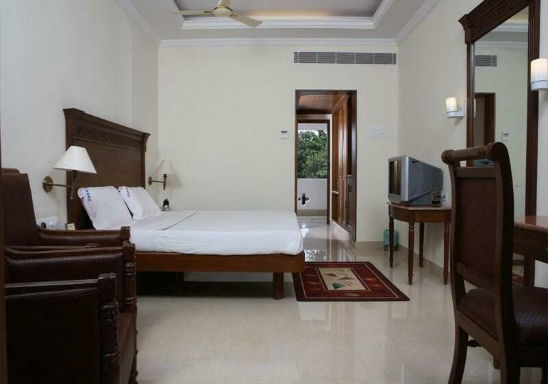 חדר דלוקס, Saaral Resorts & Hotels Pvt Ltd