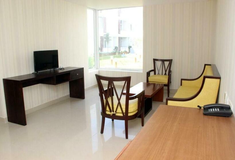 חדר דלוקס, Saaral Resorts & Hotels Pvt Ltd