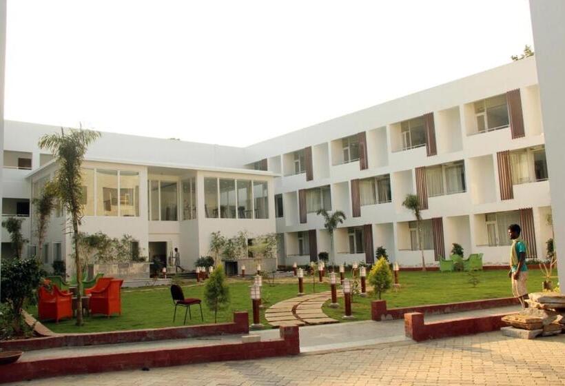 חדר דלוקס, Saaral Resorts & Hotels Pvt Ltd