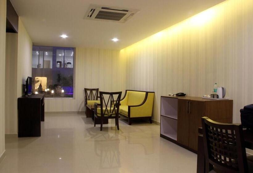 חדר דלוקס, Saaral Resorts & Hotels Pvt Ltd