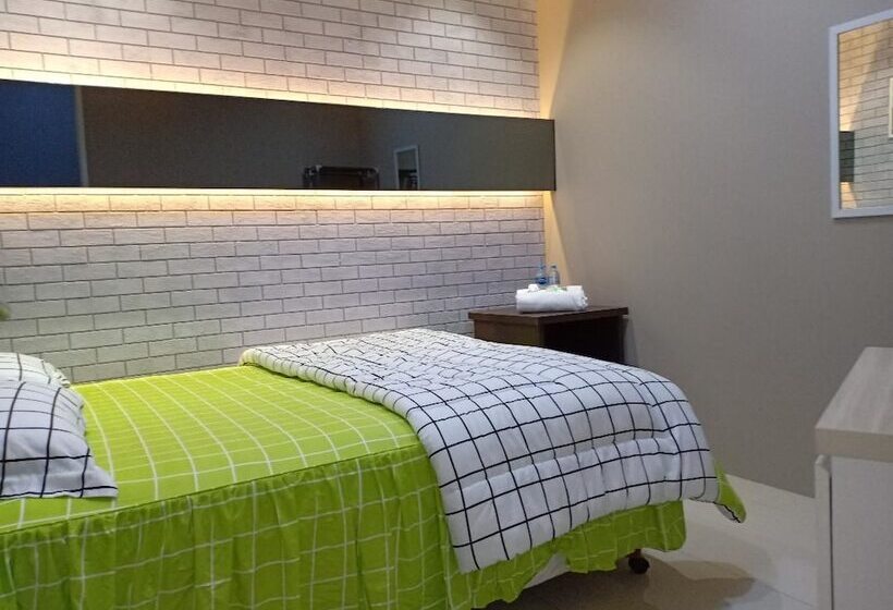 バス共有のスタンダードルーム, Derma Home Stay