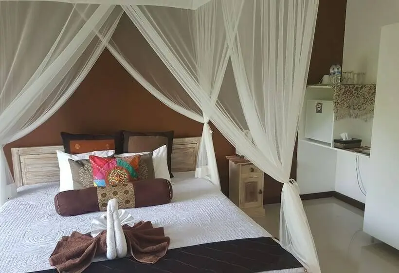 デラックスバンガロー, Nalini Resort