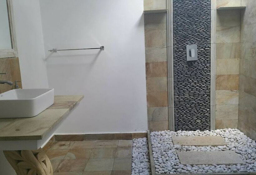 בקתה דלוקס, Nalini Resort