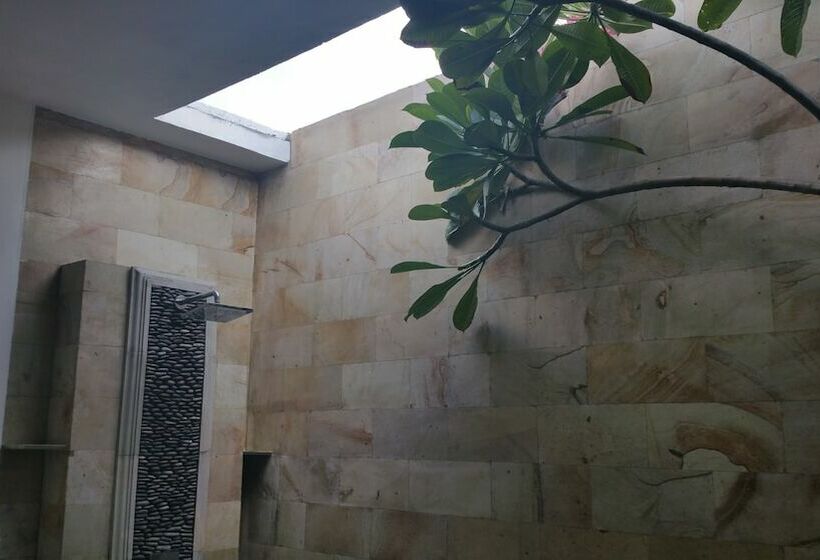 בקתה דלוקס, Nalini Resort