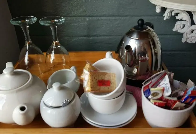 スタンダードルーム, Theark B&b