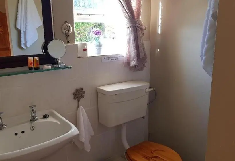 スタンダードルーム, Theark B&b