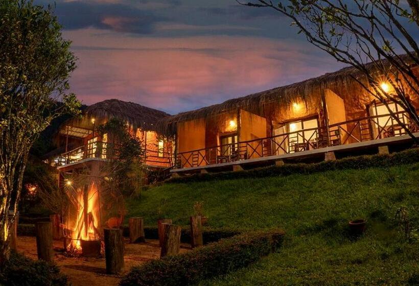 Номер Superior Вид на Горы, Deshadan Eco Valley Resort   An Eco Friendly Mud House