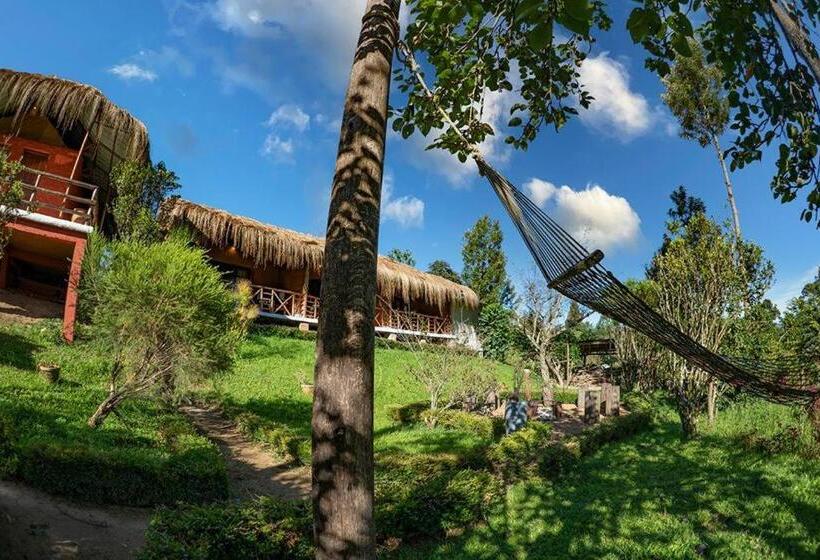 带山景的高级间, Deshadan Eco Valley Resort   An Eco Friendly Mud House