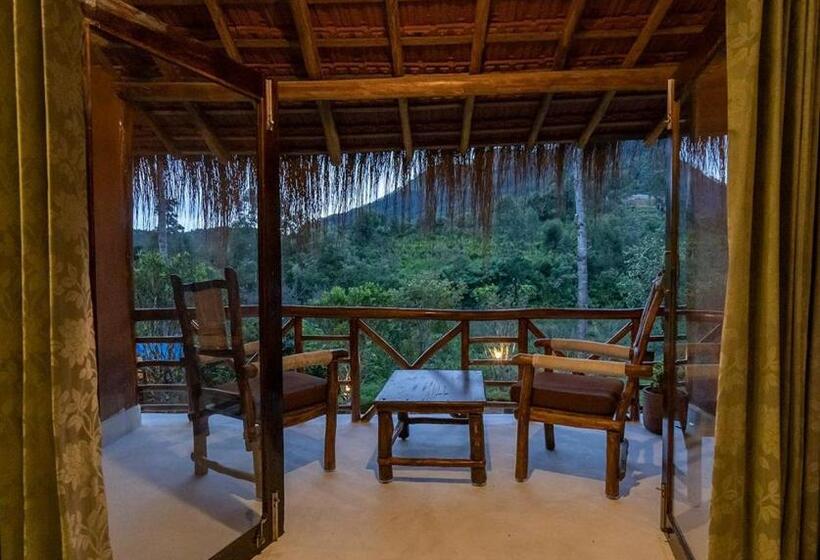 带山景的高级间, Deshadan Eco Valley Resort   An Eco Friendly Mud House