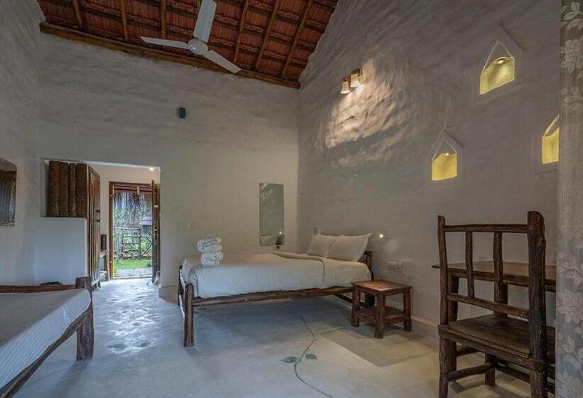 Номер Superior Вид на Горы, Deshadan Eco Valley Resort   An Eco Friendly Mud House