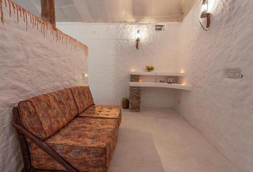 带1个卧室的高档别墅, Deshadan Eco Valley Resort   An Eco Friendly Mud House