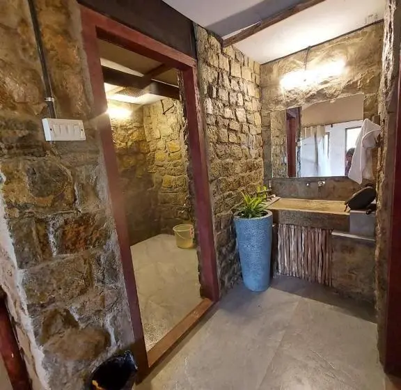 ビラホテル１ベッドルーム, Deshadan Eco Valley Resort   An Eco Friendly Mud House