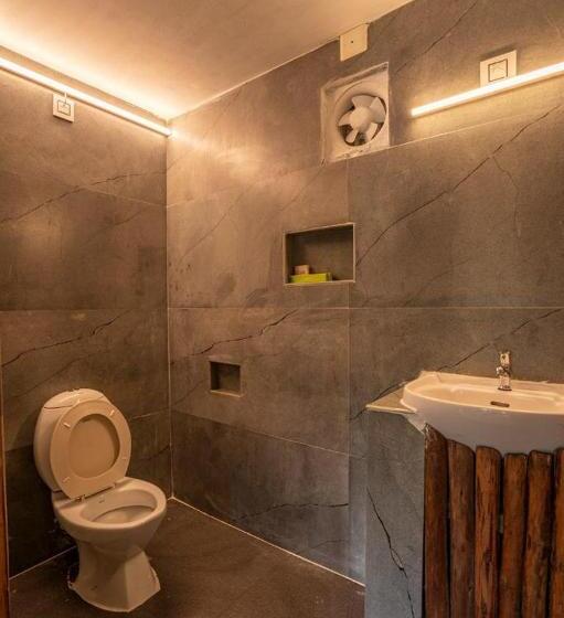 带1个卧室的高档别墅, Deshadan Eco Valley Resort   An Eco Friendly Mud House