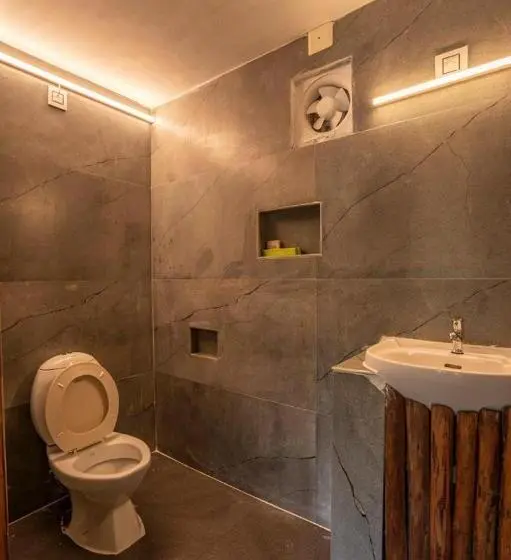 スーペリアー１ベッドルームビラ, Deshadan Eco Valley Resort   An Eco Friendly Mud House