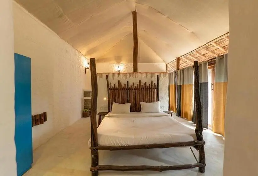 スーペリアー１ベッドルームビラ, Deshadan Eco Valley Resort   An Eco Friendly Mud House