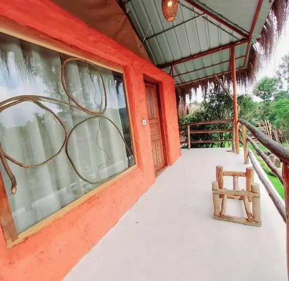 ビラホテル１ベッドルーム, Deshadan Eco Valley Resort   An Eco Friendly Mud House