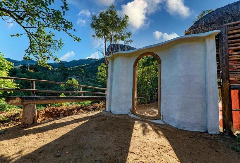 带1个卧室的高档别墅, Deshadan Eco Valley Resort   An Eco Friendly Mud House