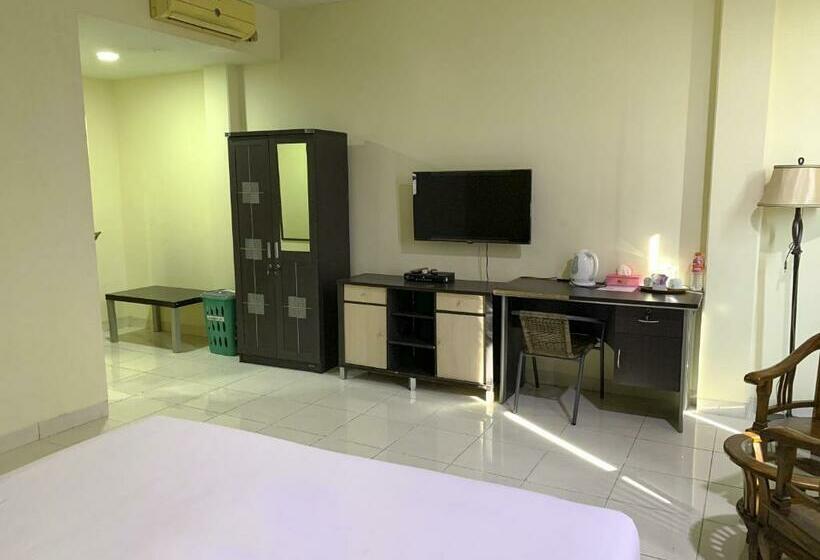 غرفة ديلوكس, Central City