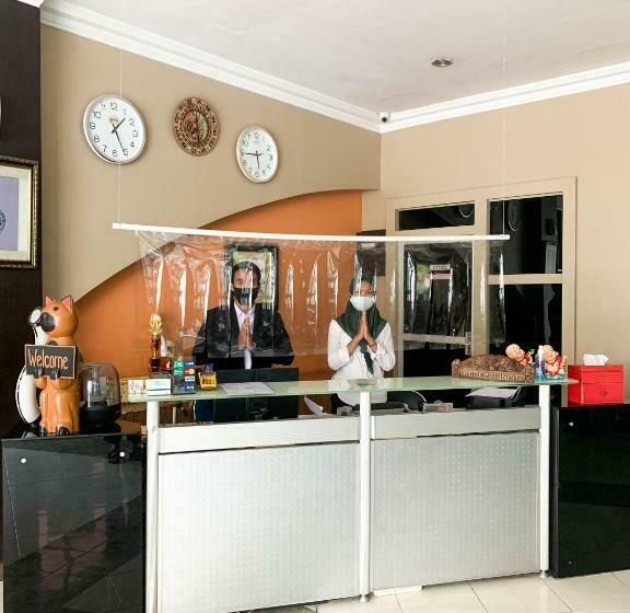 غرفة ديلوكس, Central City