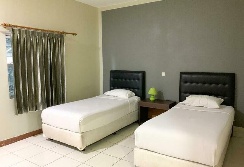 غرفة قياسية, Central City