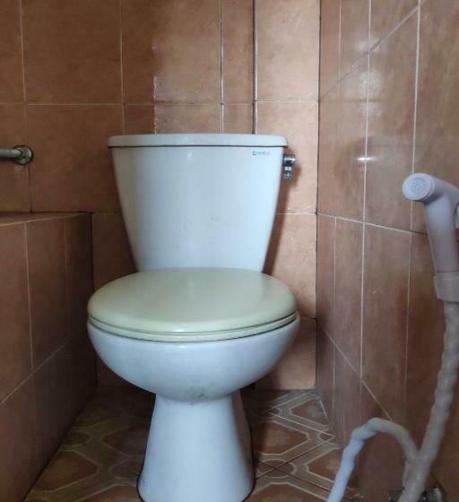 غرفة سوبيريور, Villa Al Barokah Syariah Family Mitra Reddoorz Near Sarangan Lake