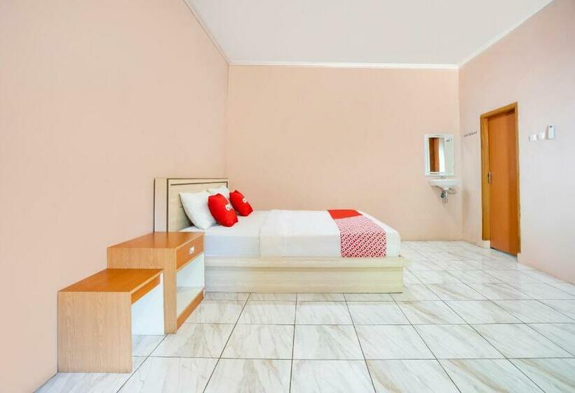 스탠다드 룸, Spot On 2974 Penginapan Roma 88