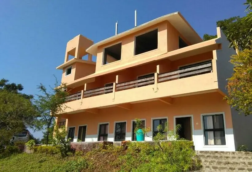 デラックスルーム, Avanti Kalagram Hill Top Resort, Mulshi