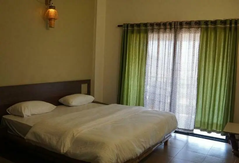 デラックスルーム, Avanti Kalagram Hill Top Resort, Mulshi