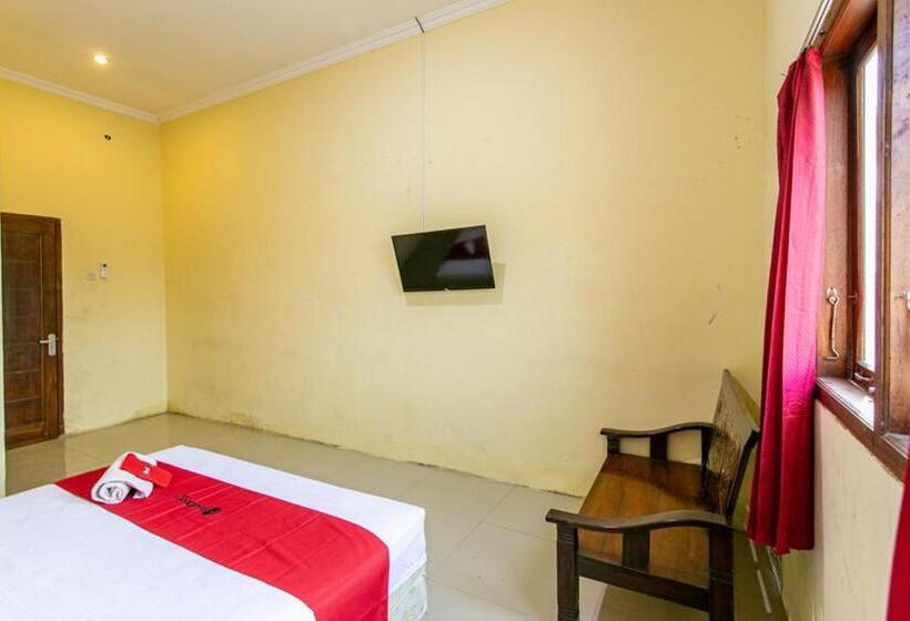 Номер Deluxe, Reddoorz Near Prambanan Temple