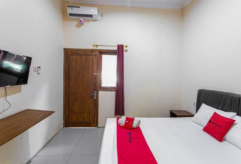 Номер Стандарт, Reddoorz Near Prambanan Temple