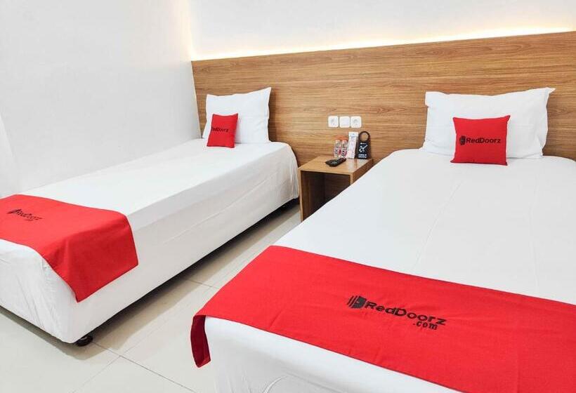 Номер Стандарт, Reddoorz Near Prambanan Temple