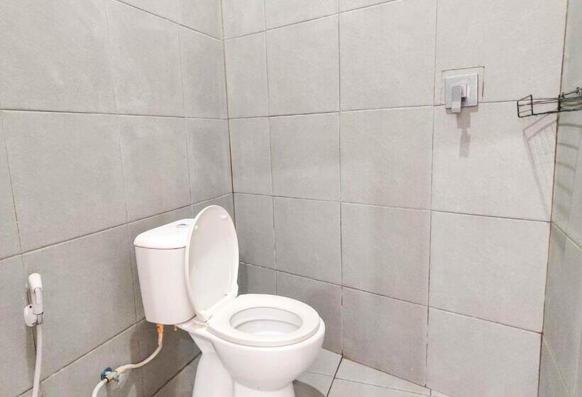 Семейный Номер, Reddoorz Near Prambanan Temple