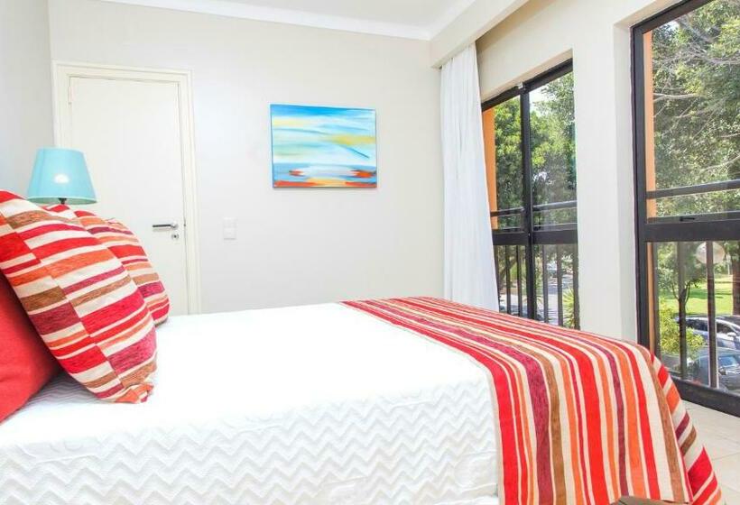 2침실 아파트 정원 전망, Alfagar Village