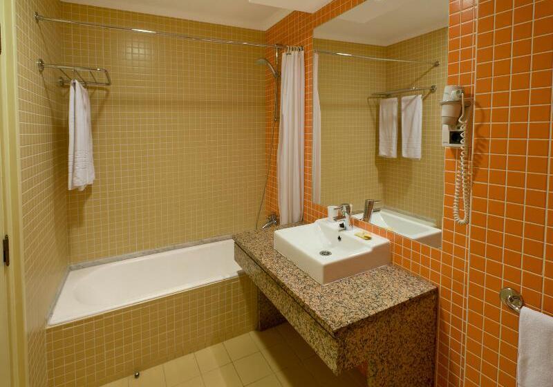 2침실 아파트 정원 전망, Alfagar Village